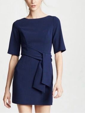 Alice + Olivia Virgil Boat Neck size 6 Navy